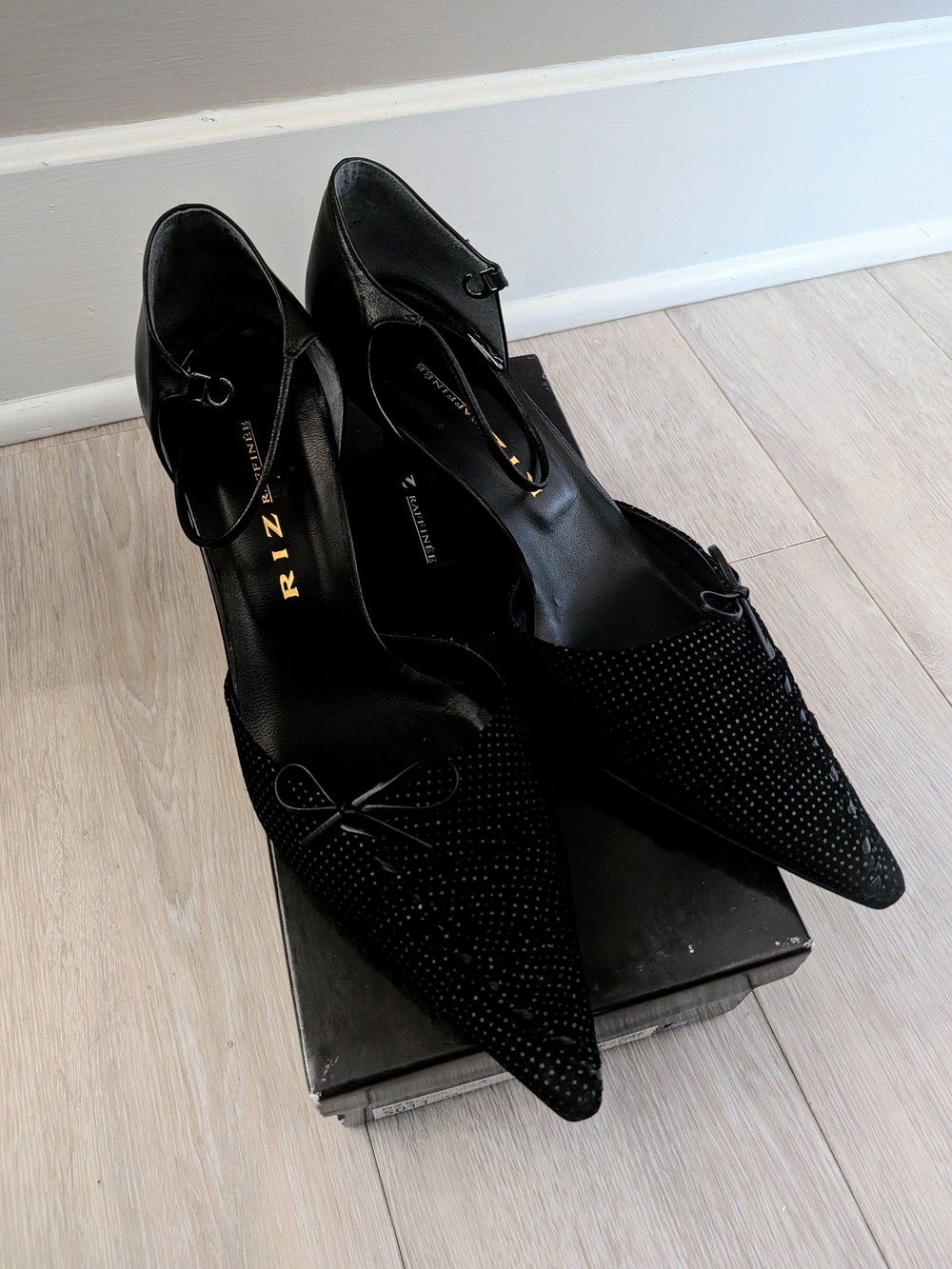 Made in Japan RIZ Black Leather Pumps Size 7.5 EE (24.5cm) GUC